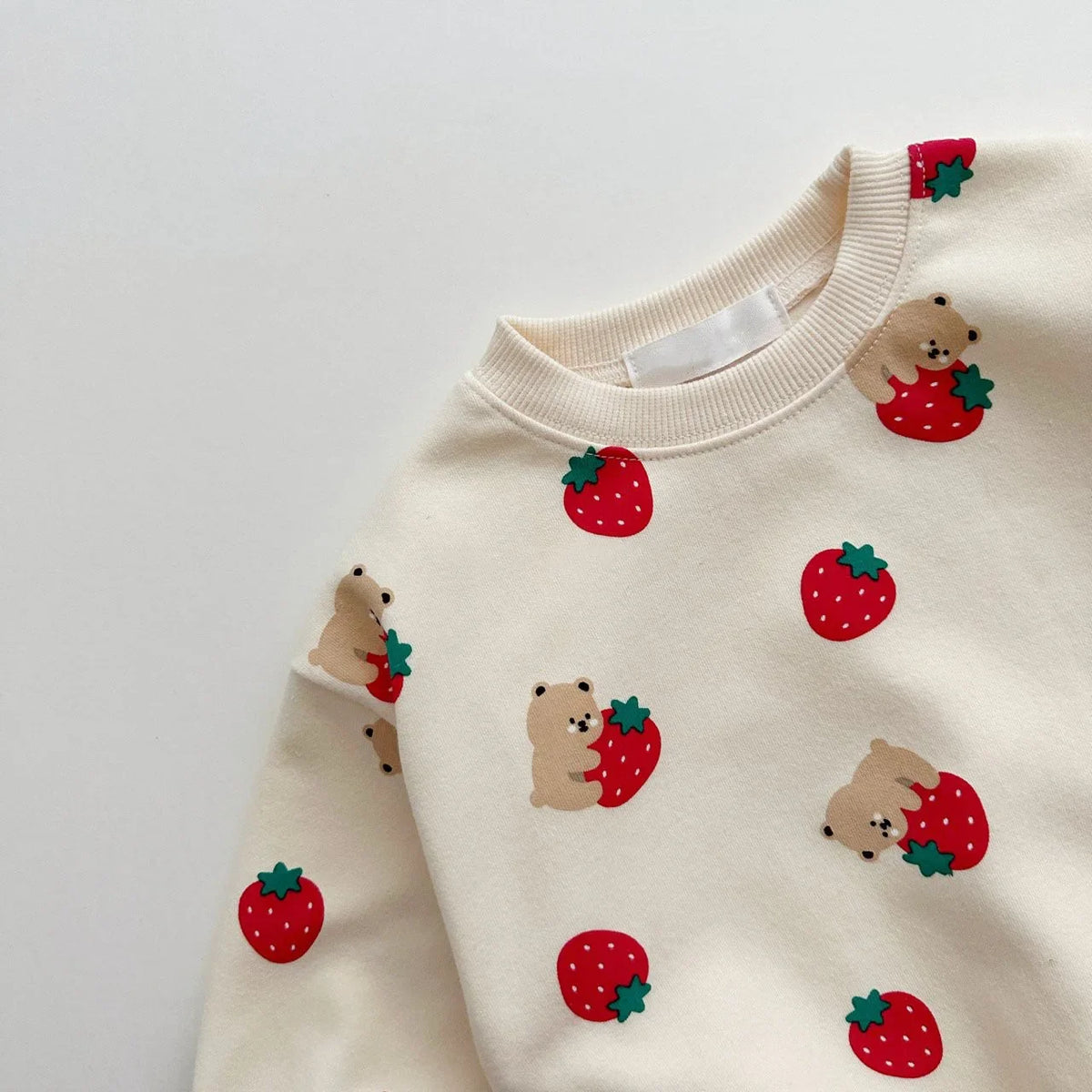 Pants and Sweatshirt Set Strawberries