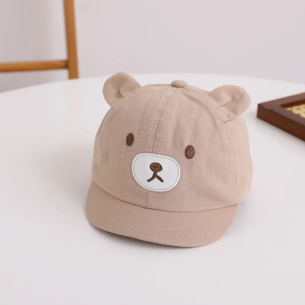 Summer cap with fun animals