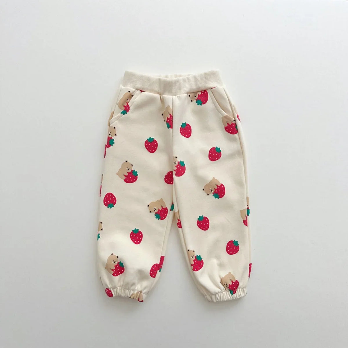 Pants and Sweatshirt Set Strawberries
