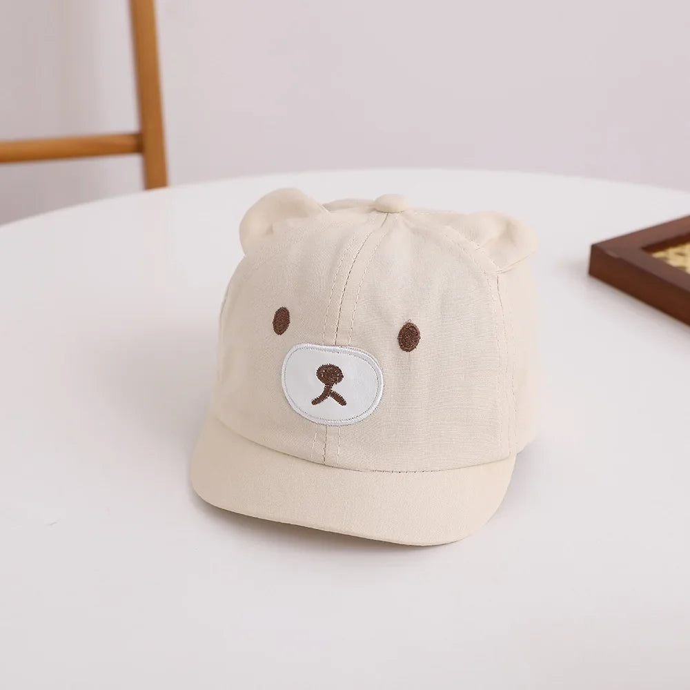 Summer cap with fun animals